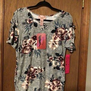 Elegant Floral Maternity Top - Gray and Pink